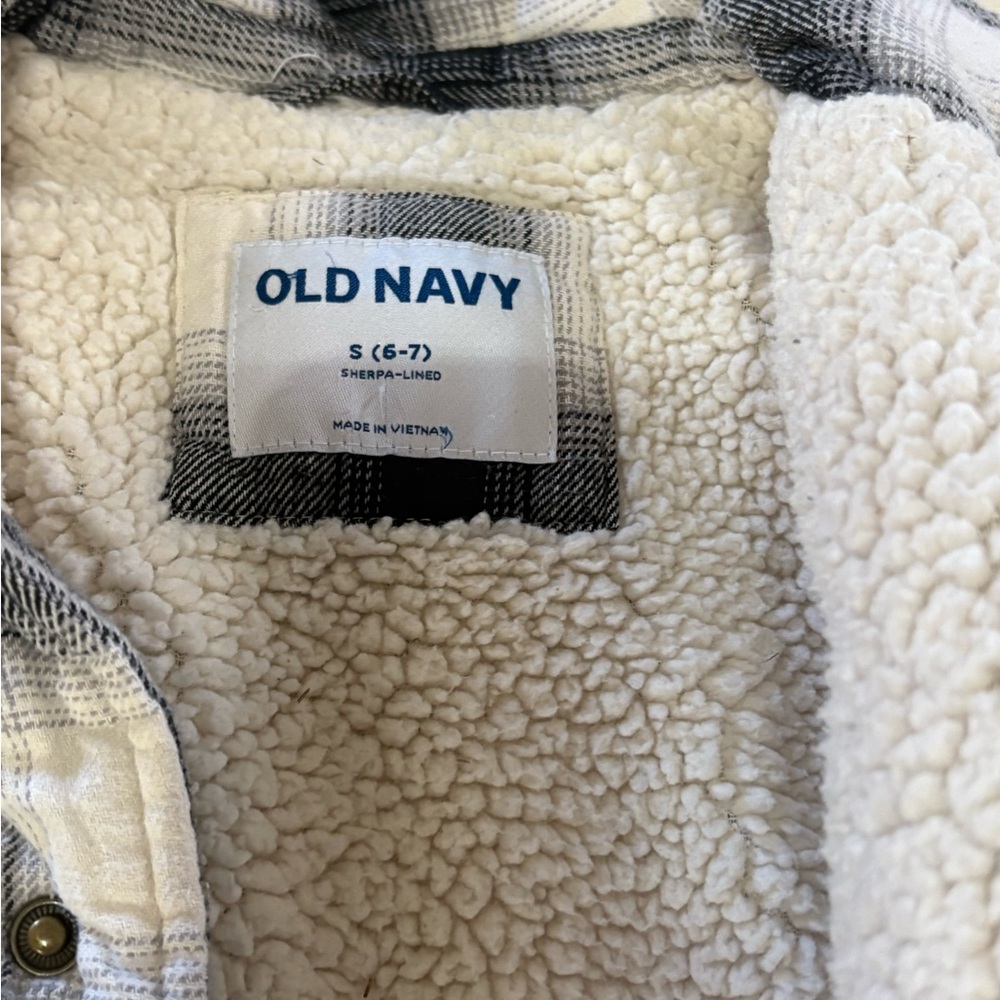 Old Navy Sherpa-Lined Plaid Jacket - Picture 2 of 3